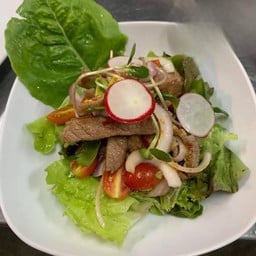 ยำสเต็กไก่