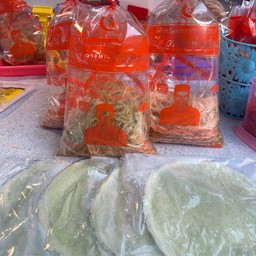 โรตีสายไหมแป้งสด  ร้อนๆจากเตา  สุดคุ้มจุกๆอิ่มอร่อยทั้งบ้าน190฿