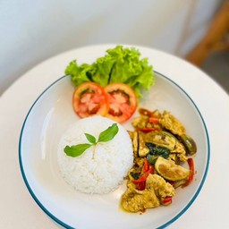 ข้าวเขียวหวานไก่ผัดแห้ง