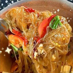 ตำเส้นเล็กหมูยอ