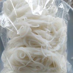 ตำ ยำ แซ่บ