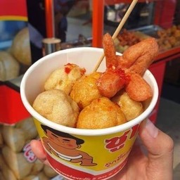 ซูโม่ ลูกชิ้นปลาระเบิดพุงแตก