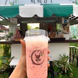 ชานม  กุหลาบ