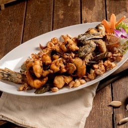 ปลากะพงทอดกระเทียม