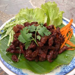 เนื้อทอดแดดเดียว