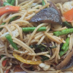 สปาเก็ตตี้ผัดขี้เมา (เจ)