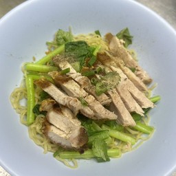 สหชัยบะหมี่เกี๊ยวหมูแดงหน้าธนาคารกสิกรไทยประชาอุทิศ23