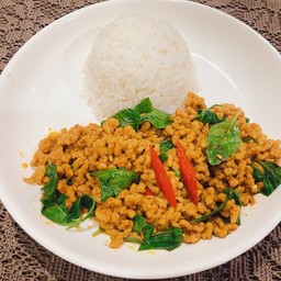 ข้าวราดคั่วกลิ้งหมูสับเจ
