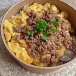 ข้าวไข่ข้นหมูสับ