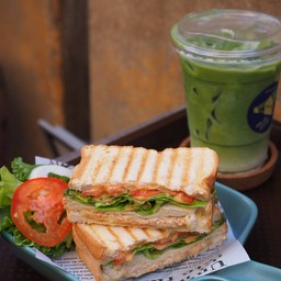 แซนวิชสลัดทูน่า