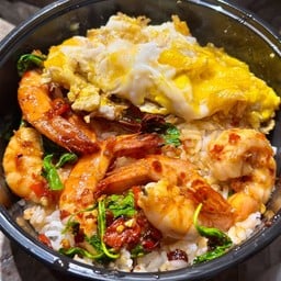 กะเพรากุ้งพริกคั่ว