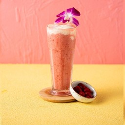 สตอเบอรี่โยเกิร์ตปั่น