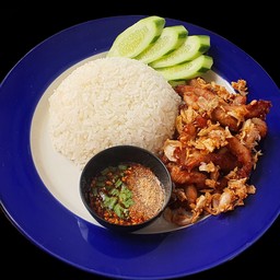 ข้าวหมูทอด