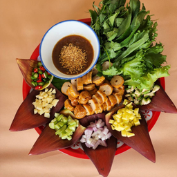 แหนมเนือง