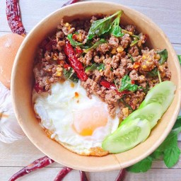 กระเพราพริกแห้งเจ๊แพรว เมืองทองธานี-ปากเกร็ด เมืองทองธานี