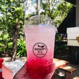 น้ำแดงโซดา