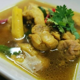 ต้มขมิ้นไก่