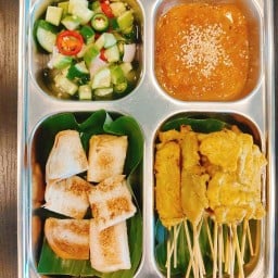 หมูสะเต๊ะ ทรงสมัย