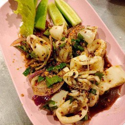 ลาบปลาหมึก