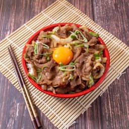 ข้าวหน้าเนื้อชาบูไข่ดองญี่ปุ่น