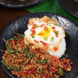 กะเพราหมูสับหม่าล่าขุนช้าง (ราดข้าว)
