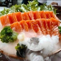 Salmon Sashimi
