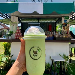 ชาเขียวมะพร้าวปั่น