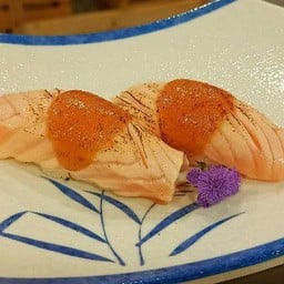 แซลมอน ซอสไซเกียว ซูชิ