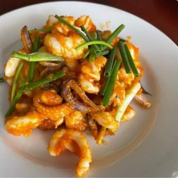 หมึกผัดไข่เค็ม