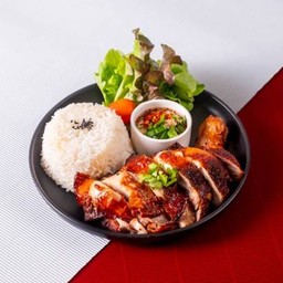 ข้าวไก่ย่างจิ้มแจ่ว