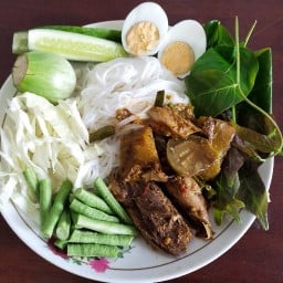 ขนมจีนปักษ์ใต้ยายใจ