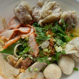 บะหมี่เกี๊ยว