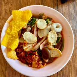 เตี๋ยวโฟต้มยำ คุณยายไข่หวาน