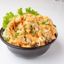 ข้าวไก่กรอบสไปซี่มาโย แถม ซุป
