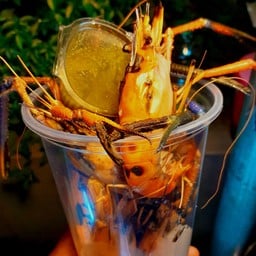 จ.กุ้งเผา หมึกย่าง  เนื้อแน่นหวานมัน น้ำจิ้มซีฟู๊ดแซ๊บๆ