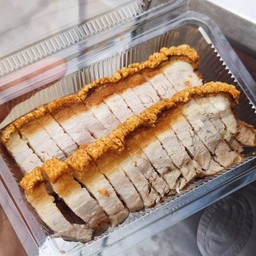 หมูกรอบ 2 ขีด