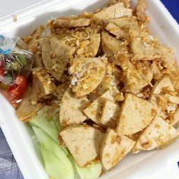 หมูยอผัดกระเทียมน้ำมันหอย