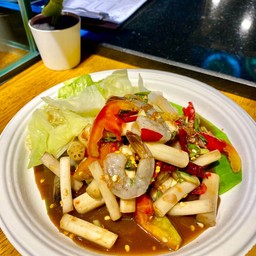 ตำกุ้งสด/กุ้งสุก