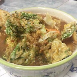 แกงส้มกุ้งชะอมทอด