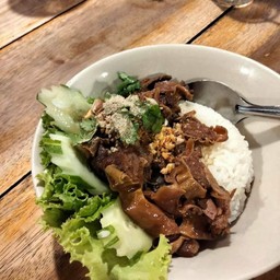 ข้าวหมูตุ๋น