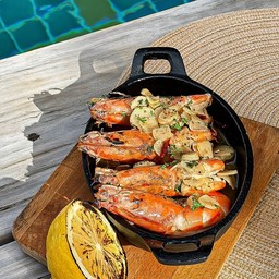Tapas prawns