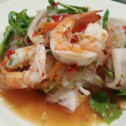 ยำวุ้นเส้นทะเล