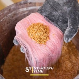 ขนมไหมฟ้าหรือหนวดมังกร 1 กล่องสีสุ่ม