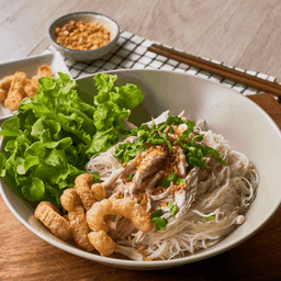 หมี่อกไก่ฉีกของโปรดแมวอ้วน