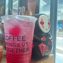 แดงโซดา (เย็น) (Iced Sala Soda)