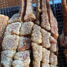 [อร่อยซ่ากับโค้ก] หางหมู +  แฟนต้า กลิ่นสตรอว์เบอร์รี (กระป๋อง) 