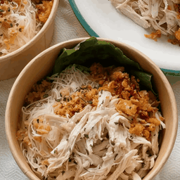 หมี่คลุกแซ่บ ไก่ฉีก