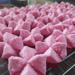 ขวัญใจขนมหวาน ตรงข้าม กศน.