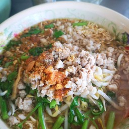 เส้นเล็ก หมูลูกชิ้น