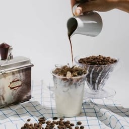 มัคคิอาโต้เข้ม (เย็น) (Iced Macchiato)